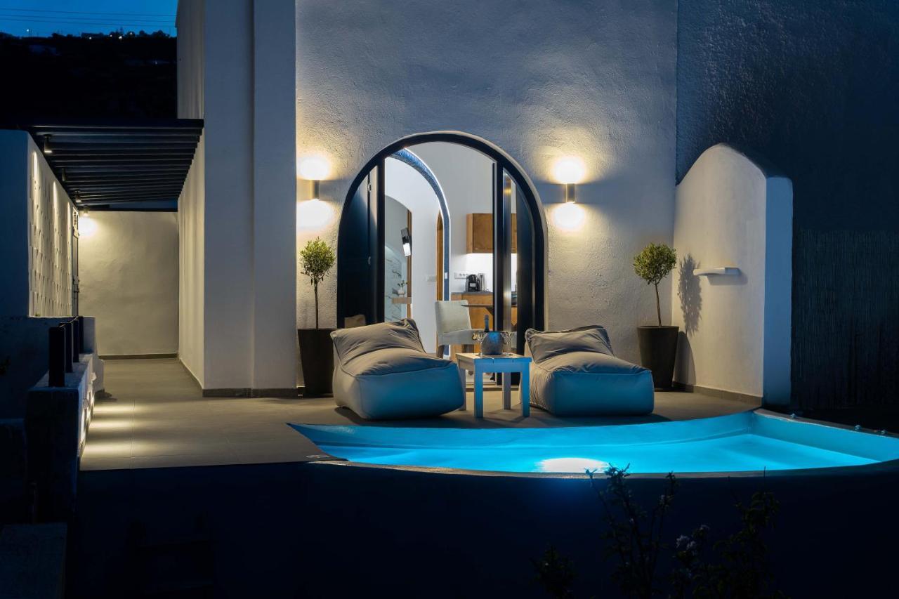 Amera Suites Fira  Bagian luar foto