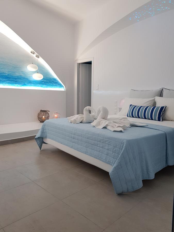 Amera Suites Fira  Bagian luar foto