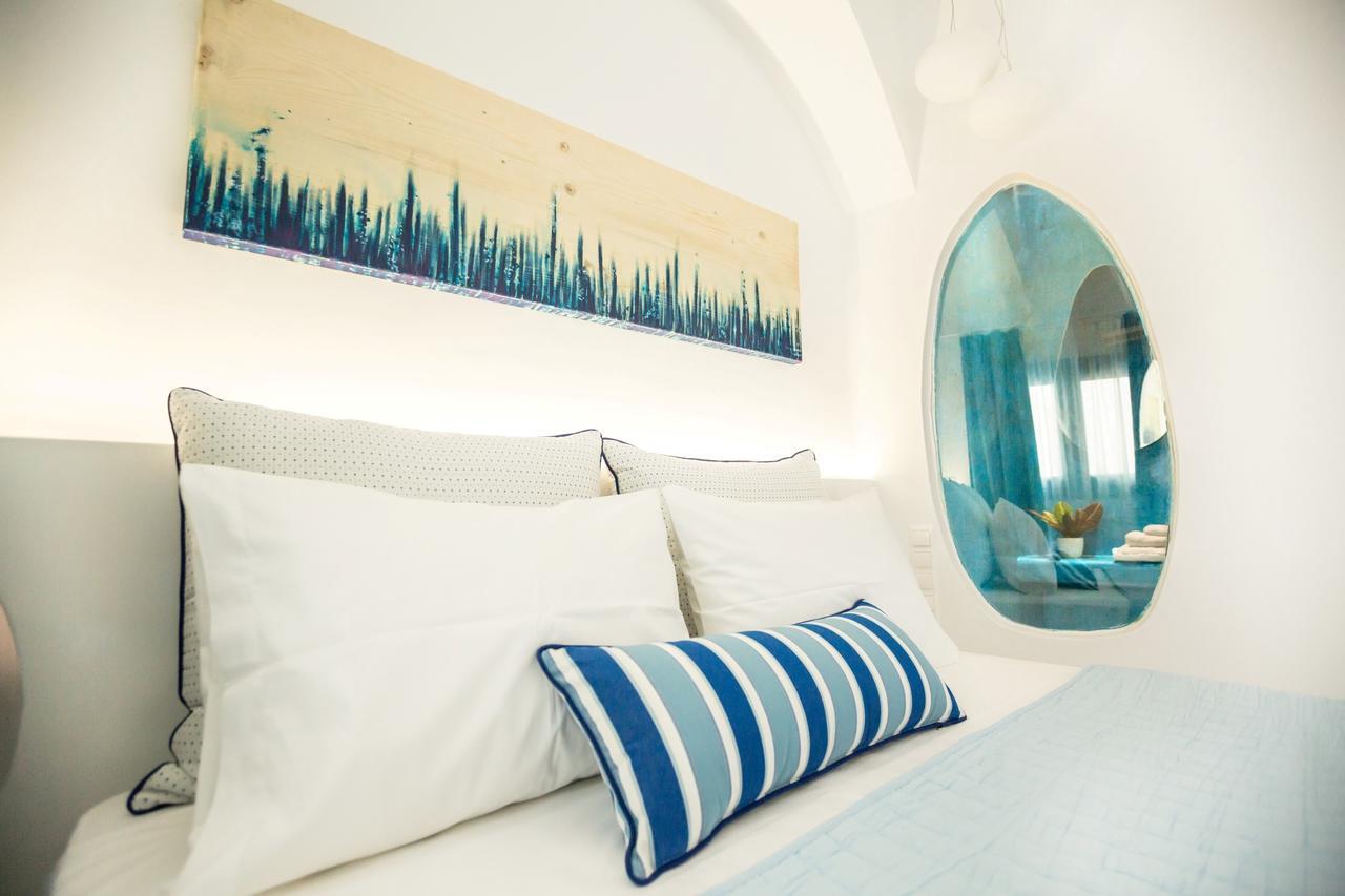 Amera Suites Fira  Bagian luar foto