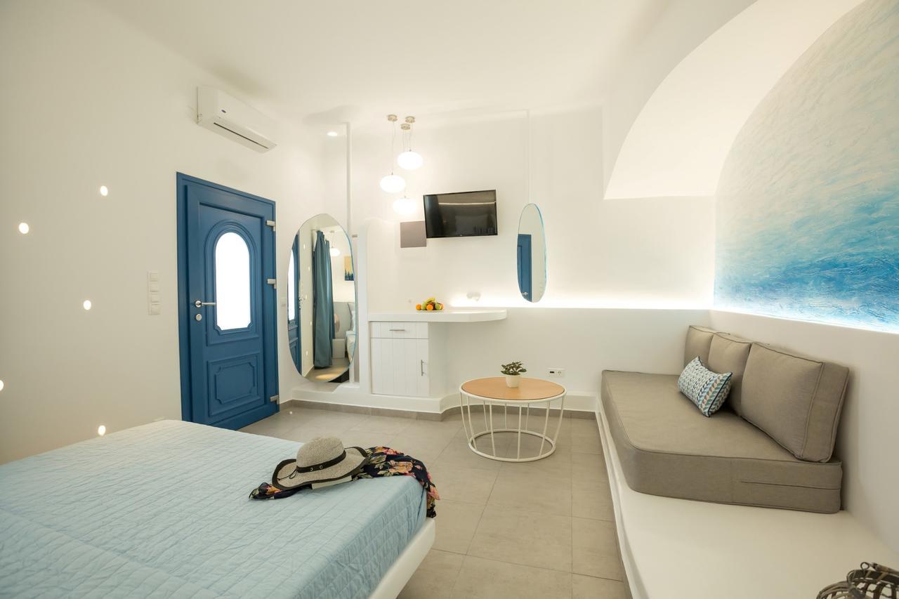 Amera Suites Fira  Bagian luar foto