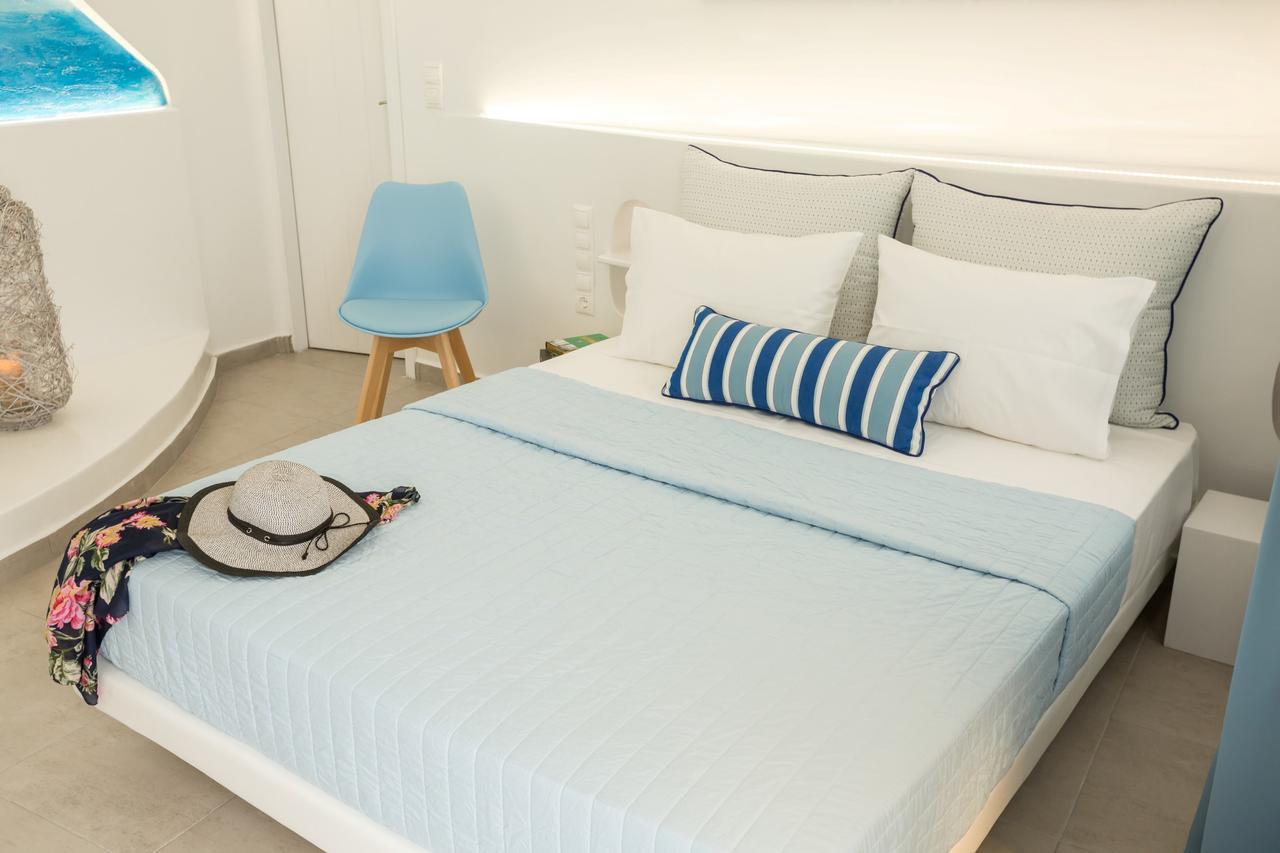 Amera Suites Fira  Bagian luar foto