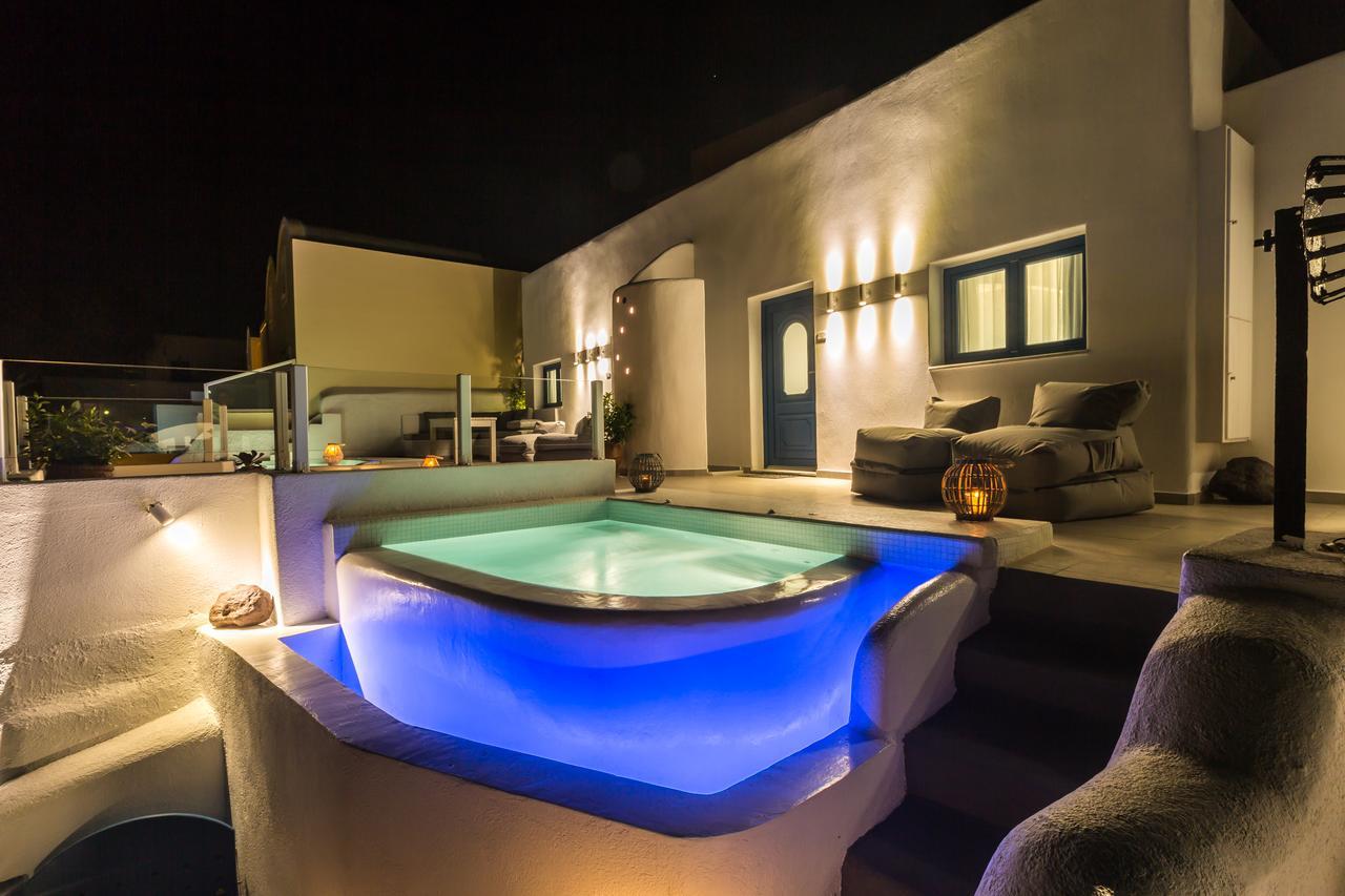 Amera Suites Fira  Bagian luar foto